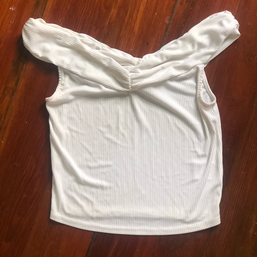 UO crop top 💭